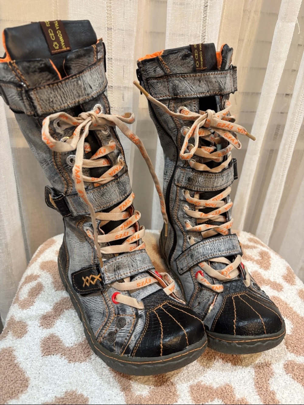 Casual Gray and Black Lace-Up Men's High-Top Boots
